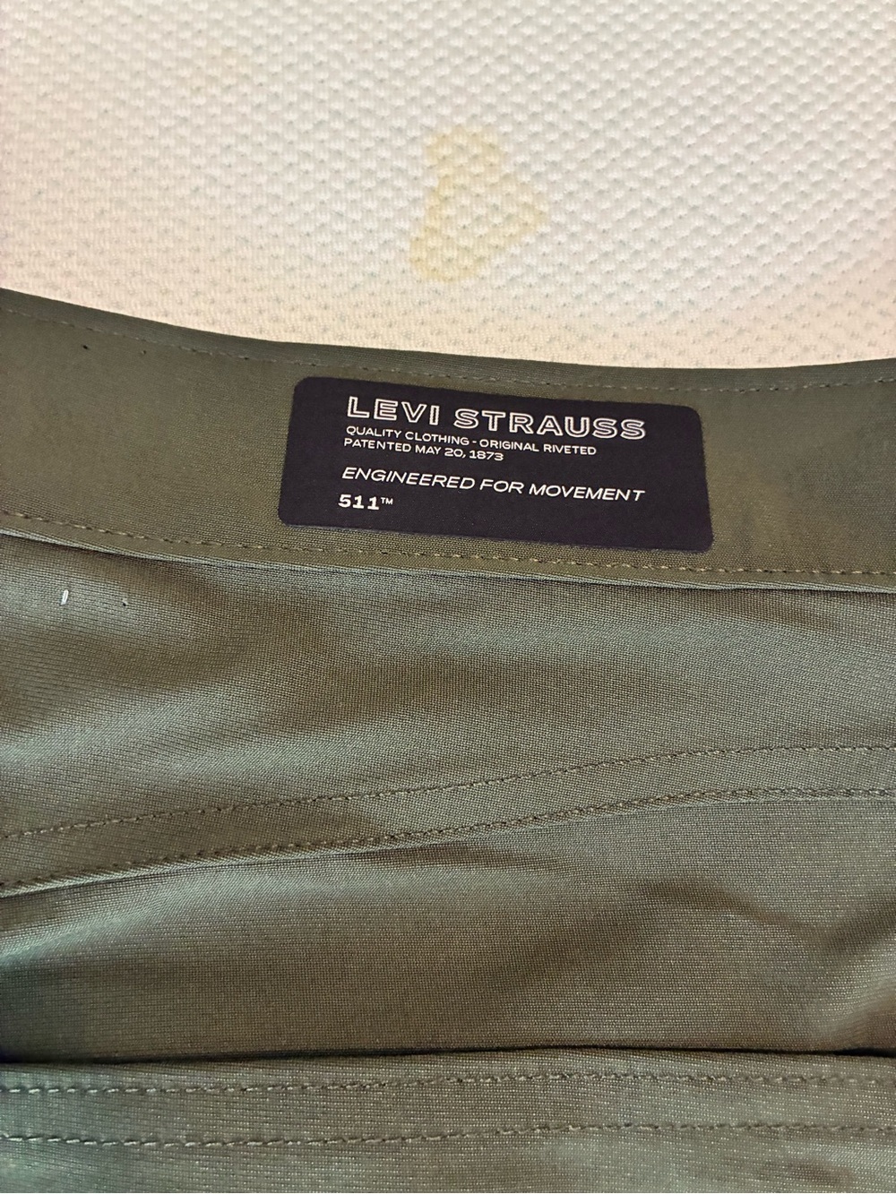 Levi's 511™ Men's Olive Green Slim Chinos